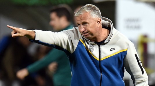 Dan Petrescu a insistat pentru lovitura sezonului la CFR Cluj. "Bursucul" l-a făcut să accepte după ce a refuzat prima ofertă. Ultima sosire în Gruia