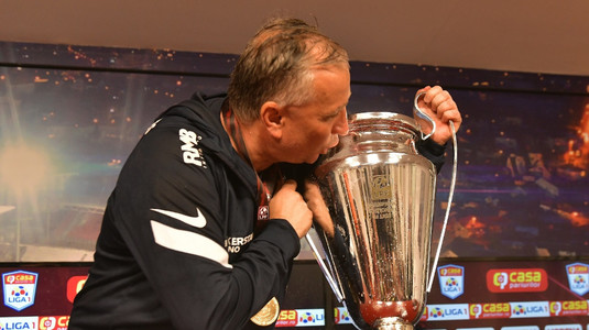 Dan Petrescu, replică acidă după ce a cucerit al patrulea titlu cu CFR Cluj: ”Am început să primesc sfaturi de la antrenori care n-au făcut nimic în Liga 1”