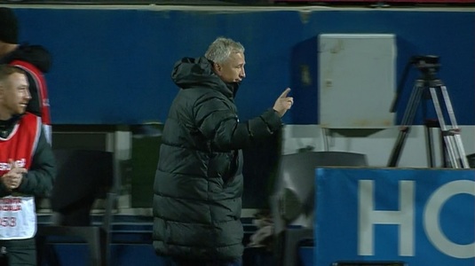 VIDEO | Petrescu l-a ignorat pe Hagi şi s-a dus glonţ la vestiare după înfrângerea cu Farul! ”Bursucul” nu a vrut să dea mâna cu fostul coechipier