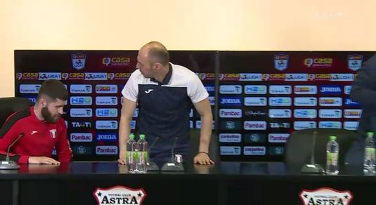 VIDEO Mihai Răduţ era să-l accidenteze pe Bogdan Andone: ”Ce faci mă!?” Răspunsul GENIAL al mijlocaşului :) 