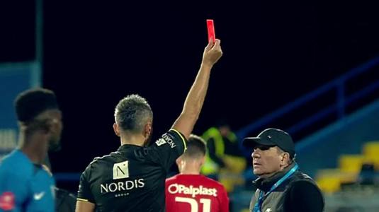 VIDEO | Gică Hagi, eliminat imediat după Farul - Hermannstadt! „Regele” a fost uimit de decizia lui Feşnic: „Dar ce am zis?”