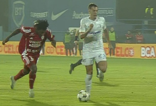 ”Un fel de Popovici pe ultima sută de metri”. Jucătorul de la Botoşani, ironizat de cel care şi-a relansat cariera la Farul: ”Fotbalist cu picioare”