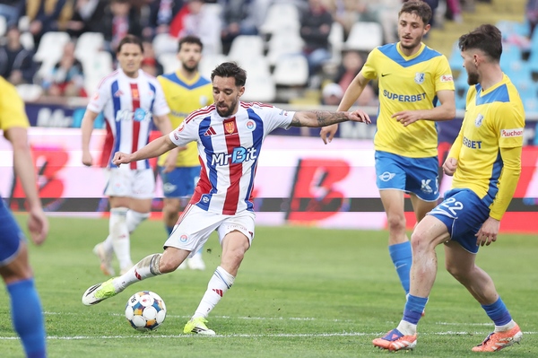 VIDEO | Oţelul - Farul 3-2. Gălăţenii şi-au asigurat locul în Superliga şi în sezonul viitor. Trupa lui Stoican "tremură"