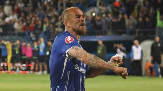 EXCLUSIV | Denis Alibec a fost eliminat în pauza meciului Dinamo – Farul! Ceartă în toată regula după ce echipele au părăsit terenul