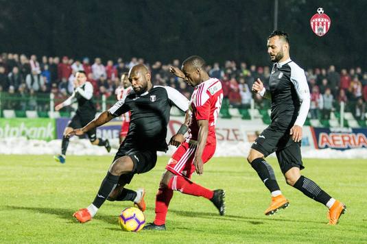 Continuă problemele în fotbalul românesc: "Trebuia să avem mai multe puncte, dar arbitrii au făcut greşeli foarte mari împotriva noastră!"
