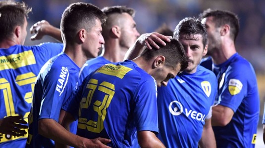 VIDEO | SHOW marca Petrolul în meciul cu Luceafărul Oradea. Fanii ploieştenilor i-au cerut demisia lui Grozavu chiar şi la 6-2