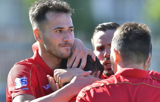 Lotul cu care Steaua va ataca noul sezon de Liga 2. Opriţă are la dispoziţie 25 de jucători