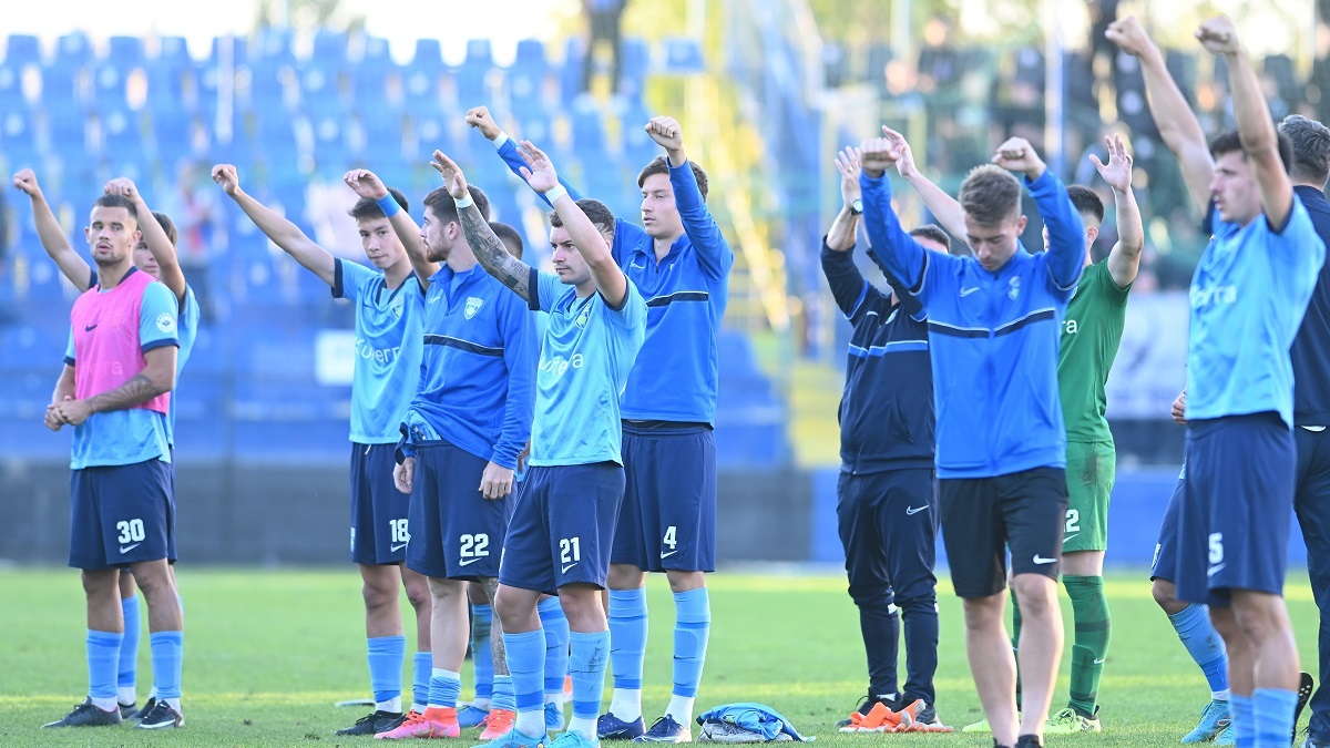 Proiect ambiţios în fotbalul românesc! Stadion nou şi bază cum