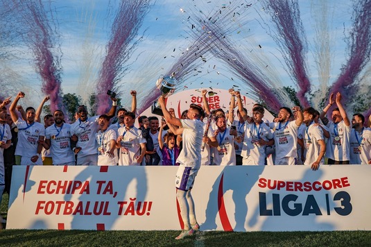 FOTO | Poli Timişoara a promovat în Liga 2! Dan Alexa, parcurs excelent pe banca bănăţenilor