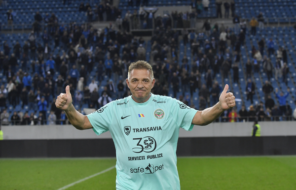 Patronul din Superliga l-a "înţepat" pe conducătorul de 61 de ani care a evoluat în Cupa României: "Nu vreţi să intru şi eu? Ne facem de râs"