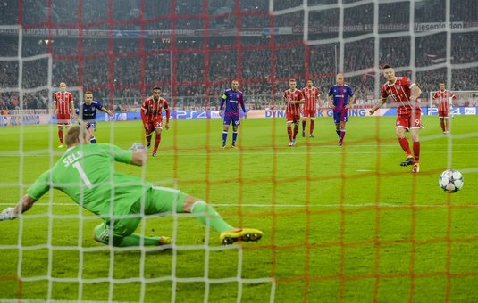 Cu Stanciu şi Chipciu titulari, Anderlecht n-a avut nicio şansă cu Bayern! Belgienii au jucat în inferioritate din minutul 11