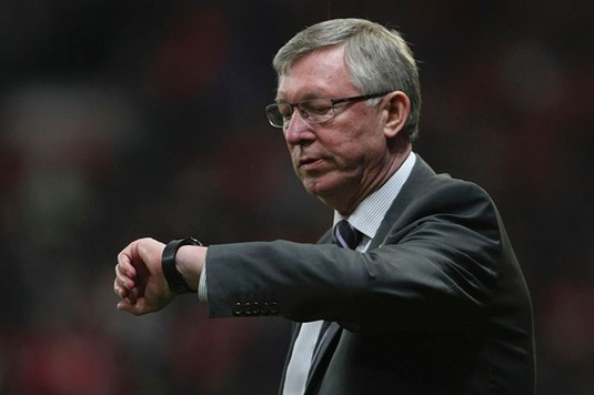 VIDEO | După 13 ani, în sfârşit a recunoscut! Cine este fotbalistul care a aruncat cu pizza în Sir Alex Ferguson