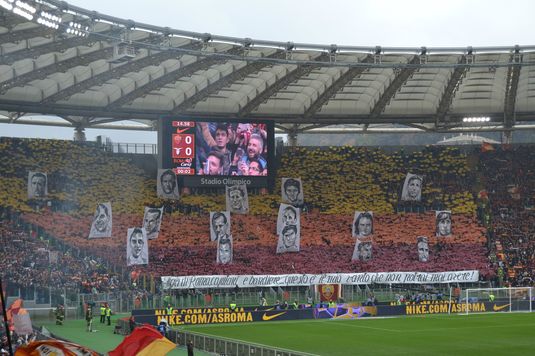 Poliţia anchetează un caz de antisemitism al fanilor lui Lazio. Abţibilduri cu Anne Frank în tricoul Romei pe Olimpico