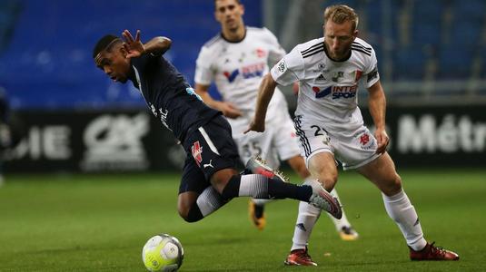 Probleme cu sistemul Goal-Line Technology la meciul Troyes-Amiens; Acesta a fost dezactivat în repriza a doua