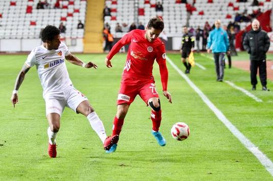 VIDEO Şumudică se îndepărtează de cupele europene. Remiză pentru Kayserispor în campionatul Turciei, scor 1-1 cu Goztepe