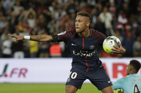 Casă de lux pentru Neymar în Paris: cinci etaje, piscină şi o curte de 5.000 de metri pătraţi