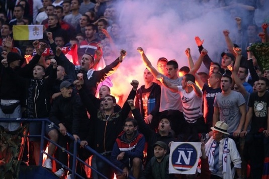 Jucători ai echipei Hajduk, agresaţi de suporteri la Split