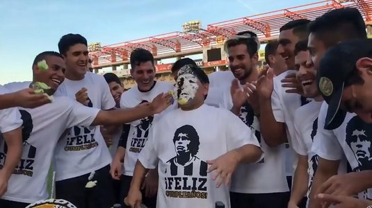 VIDEO | Nici legendele nu scapă. Ce i-au făcut jucătorii lui Maradona la ultimul antrenament! :)