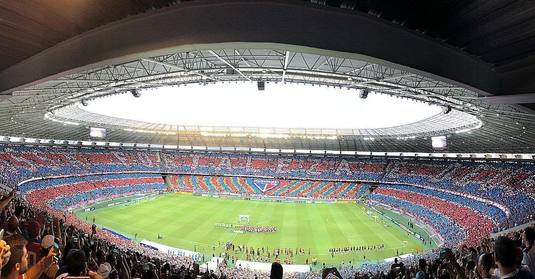 VIDEO | Nebunie în liga a 2-a braziliană: 60.000 de oameni au sărbătorit. Jucătorii şi-au făcut apariţia la meci ca în filme