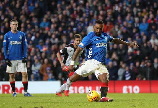 VIDEO | Două goluri şi două pase de gol în primele două meciuri, iar fanii i-au făcut deja cântec. Jermain Defoe e noul idol de pe Ibrox Park