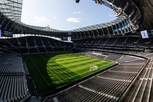 VIDEO | Ce bijuterie! Un puşti de 17 ani a înscris senzaţional primul gol pe noul stadion al lui Tottenham