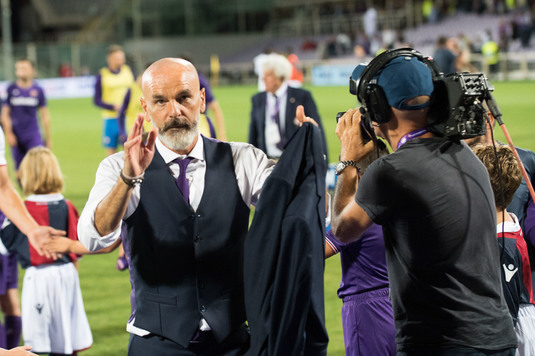 ULTIMA ORĂ | Fiorentina a rămas fără antrenor! Tehnicianul care nu i-a dat nicio şansă lui Ianis Hagi a demisionat