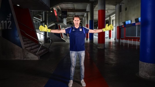 Tătăruşanu a fost prezentat la Lyon şi a vorbit despre concurenţa cu Anthony Lopes. De ce jucător se bucură că a scăpat: "Am avut noroc"