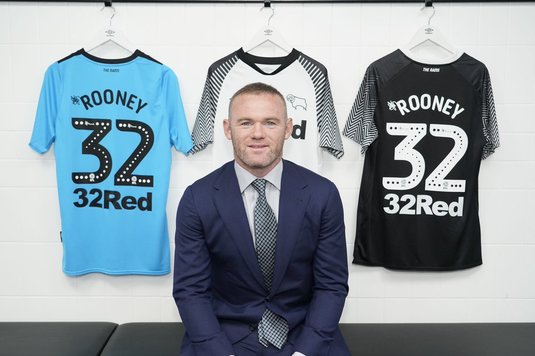 Pentru Rooney, fără număr. Va fi cel mai bine plătit jucător din Championship. Salariul săptămânal are cinci zerouri