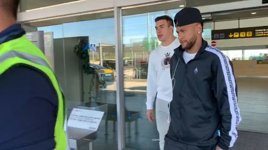 ULTIMA ORĂ | Neymar a aterizat la Barcelona. Starul brazilian, surprins alături de tatăl său