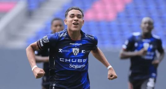 Chelsea oferă 20 de milioane de euro pentru un mijlocaş de 15 ani. A răpus-o pe Argentina ”de unul singur”