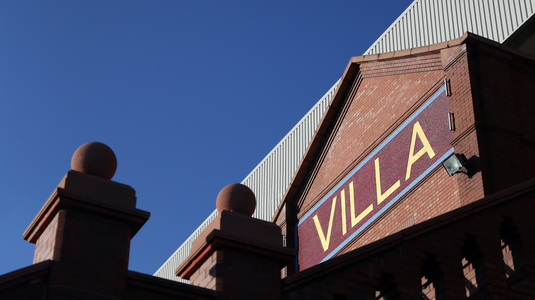 Coronavirusul afectează fotbalul din Anglia! Aston Villa şi-ar putea amâna meciurile cu Liverpool şi Tottenham! Clubul a oprit deja antrenamentele