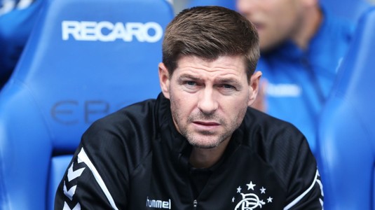 Steven Gerrard le cere fanilor să stea la casele lor şi să nu sărbătoarească titlul la meciul cu Celtic