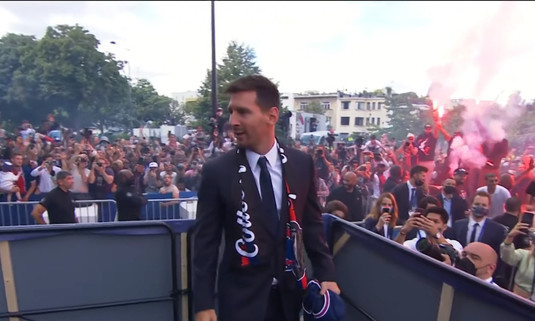 FOTO Fanii au făcut „cunoştinţă” cu Leo Messi. Prima întâlnire