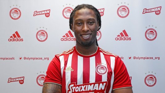 Un fotbalist de la Olympiacos, bănuit de violarea unei tinere! El a fost reţinut în Grecia