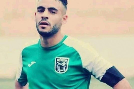 Un jucător a murit în timpul unui meci din liga a doua din Algeria! Ce s-a întâmplat