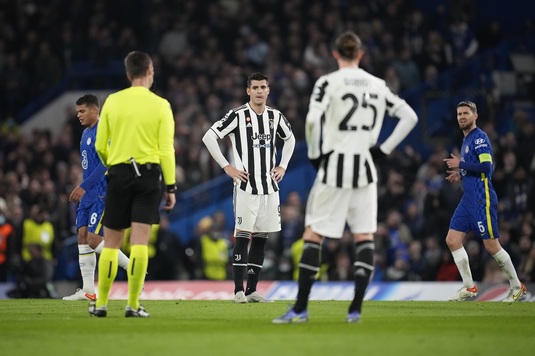 Un arbitru spaniol şi unul german, la Chelsea - Lille şi Villareal - Juventus, marţi, în Champions League