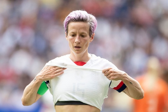 VIDEO | Megan Rapinoe s-a retras. Americanca, accidentată şi în lacrimi la ultimul meci al carierei