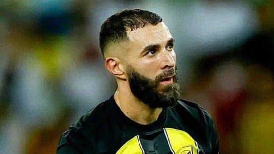 Benzema s-a întors din vacanţă cu 17 zile întârziere. Clubul Al-Ittihad, "furios"