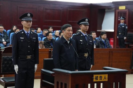 FOTO | Închisoare pe viaţă pentru fostul preşedinte al Federaţiei Chineze de Fotbal pentru luare de mită!