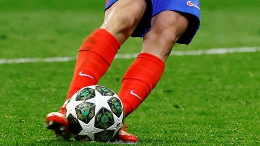 Se schimbă regulamentul! UEFA introduce chiar acum noua regulă în privinţa penalty-ului. Ce se întâmplă când un jucător atinge de două ori mingea la executarea loviturii