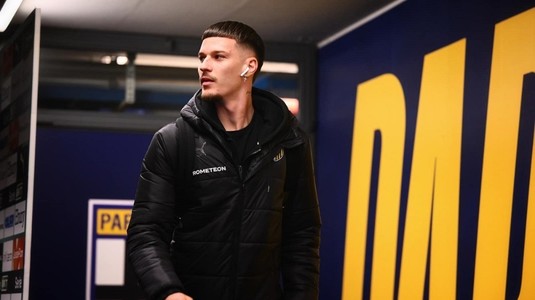 Fostul căpitan al Barcelonei l-a avertizat pe Dennis Man după zvonurile despre transferul la PSV: "Dacă se duce cu jumătăţi de măsură, mai bine stă acasă"