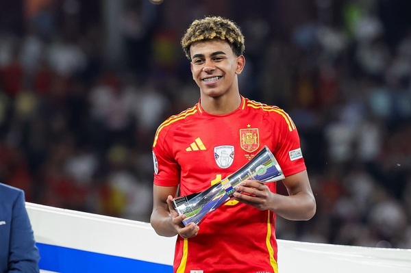 Agentul lui Lamine Yamal a intervenit, după controversele care l-au înconjurat pe starul Barcelonei: "Cu toţii am avut 18 ani şi cu toţii am fost tineri"