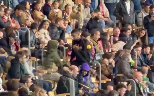 Tatăl lui Yamal a provocat suporterii adverşi! A fost nevoie de intervenţia agenţilor de securitate la "nebunia" din Betis - Barcelona 3-5 | VIDEO