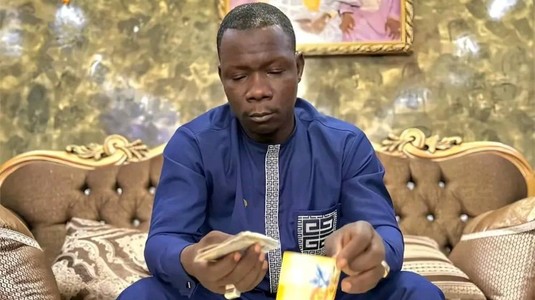 Un prezicător care promisese victoria echipei naţionale la Cupa Africii, arestat pentru înşelăciune