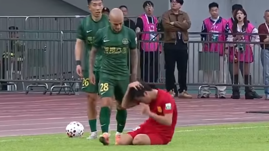 VIDEO | Scene ireale în China. Alex Mitriţă, ca un tăvălug: şi-a tras un adversar de păr, a luat cartonaşul roşu, apoi a vrut să bată arbitrul