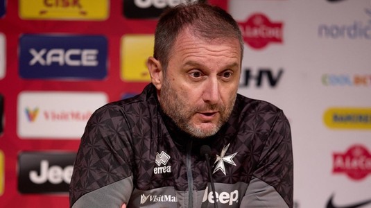 Devis Mangia semnează! Antrenorul controversat trecut pe la U Craiova, aproape de un nou acord