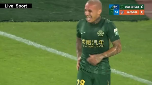 VIDEO | Mitriţă, gol cu capul în China. Un fost jucător de la FCSB a marcat în acelaşi meci