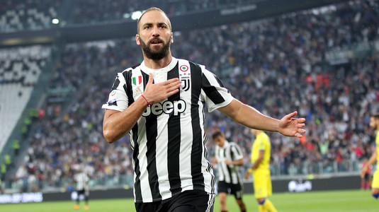 Higuain e ok! Argentinianul a trecut cu bine peste ultimul antrenament făcut de Juve înainte de plecarea spre Londra