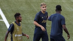 Mourinho s-a arătat nemulţumit de faptul că Young Boys Berna are teren sintetic
