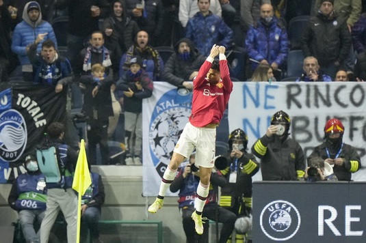 VIDEO Champions League | Hat-trick Lewandowski! Manchester United, salvată din nou de Ronaldo în meciul cu Atalanta. Mircea Lucescu, învins de Barcelona la Kiev